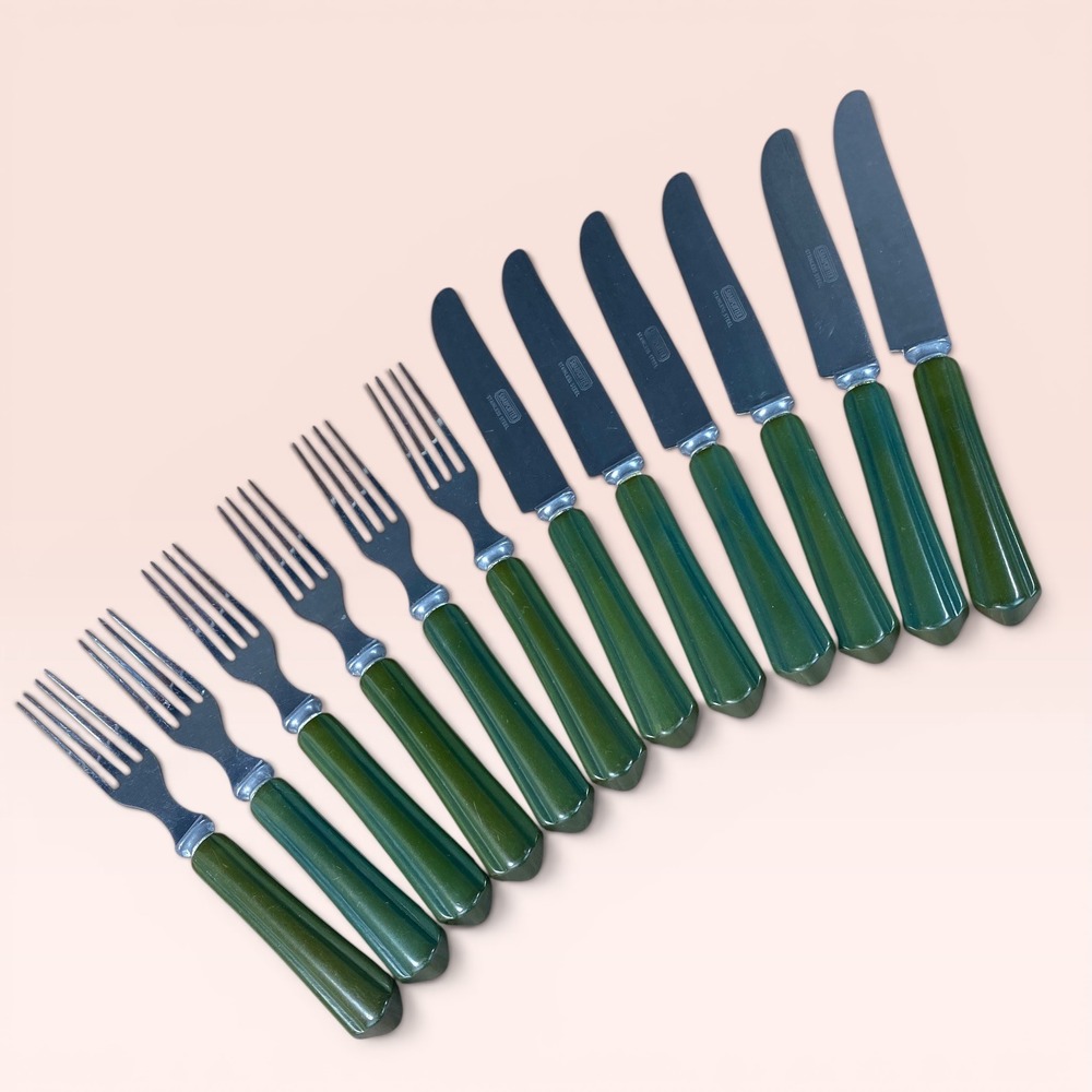 Royal Brand SharpCutter 12pc Flatware Set Olive Green Stainless Celluloid 1940s